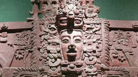 荷甲第17轮：费耶诺德与阿贾克斯战平，荷甲排名剧变！费耶诺德独占鳌头，阿贾克斯已六轮不胜，欧冠席位前景堪忧。