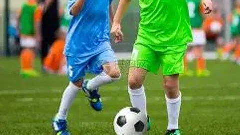 沙特逆转击败中国 3-2 洛国富立功吴曦射门落空